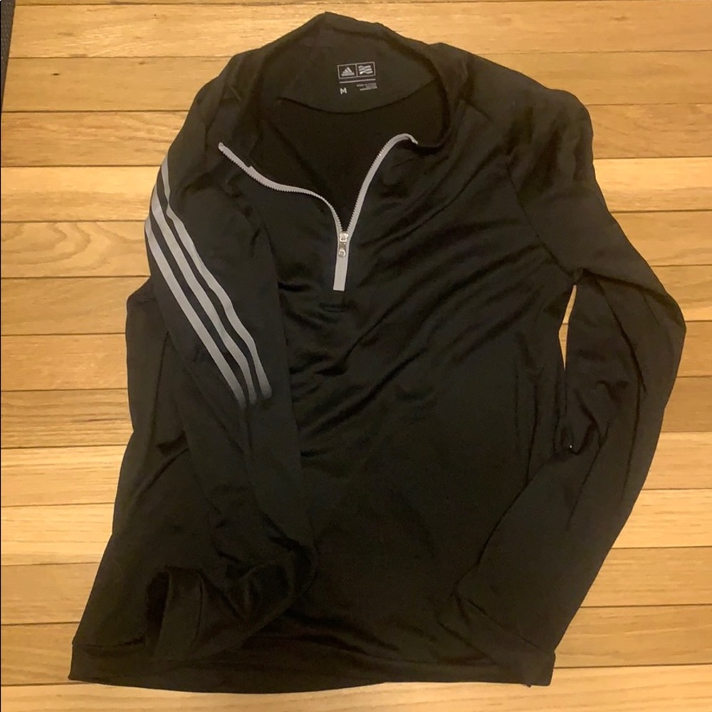 Men’s adidias pullover.
